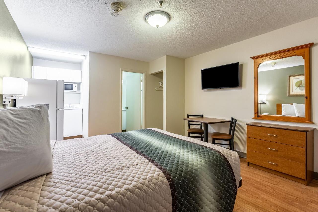 Hometowne Studios By Red Roof Atlanta Ne - Norcross South Экстерьер фото